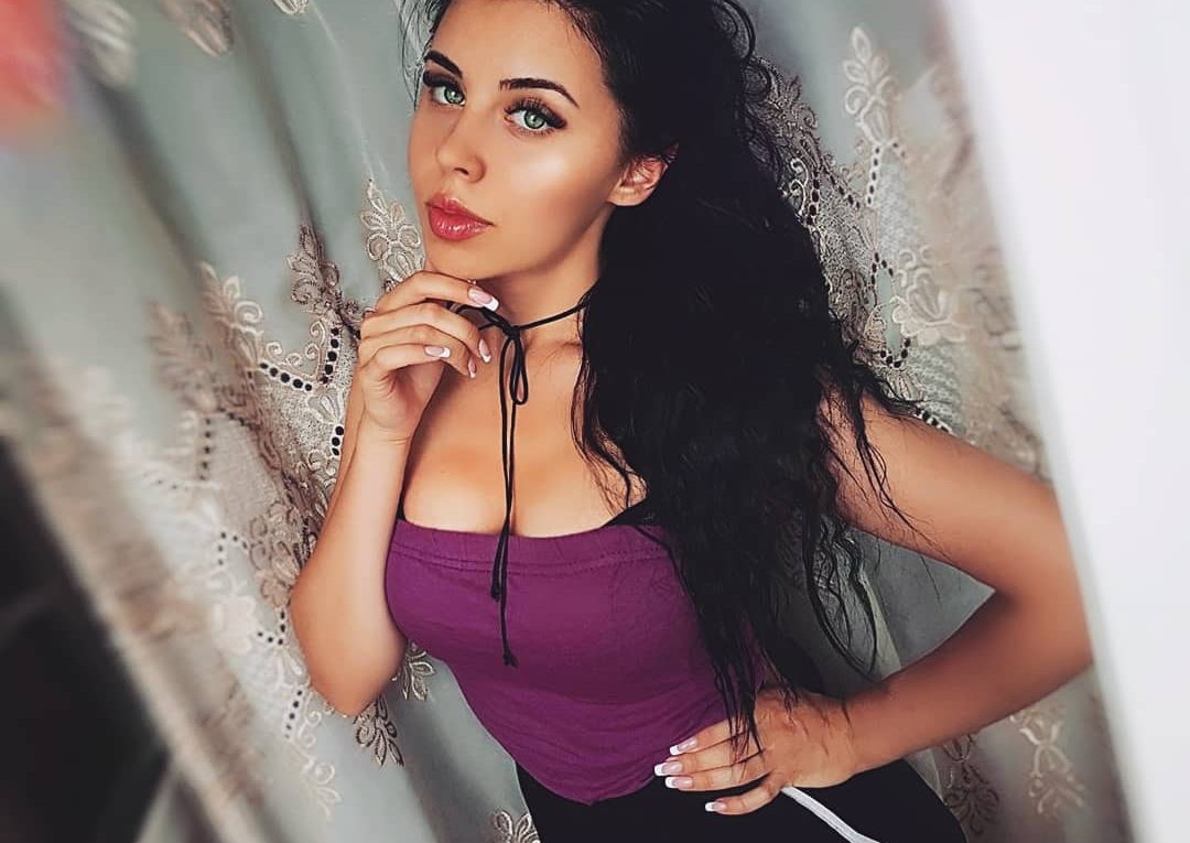 İstanbul sıcak yatağında sizi bekleyen Escort bayan Hale