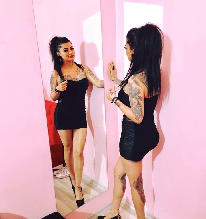 Seksi bedeni ile deli eden İstanbul Escort bayan Ebru